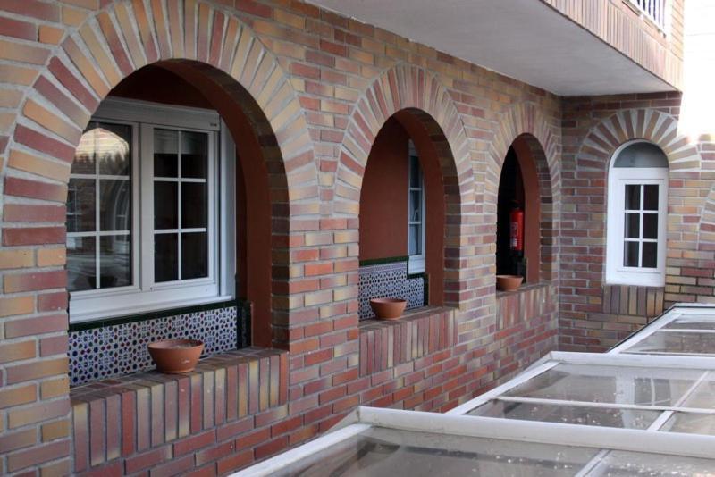 Apartamentos Turisticos Casa Soto 바이오나 외부 사진