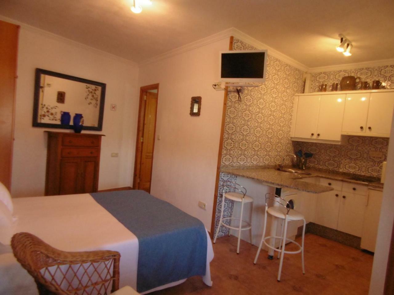 Apartamentos Turisticos Casa Soto 바이오나 외부 사진