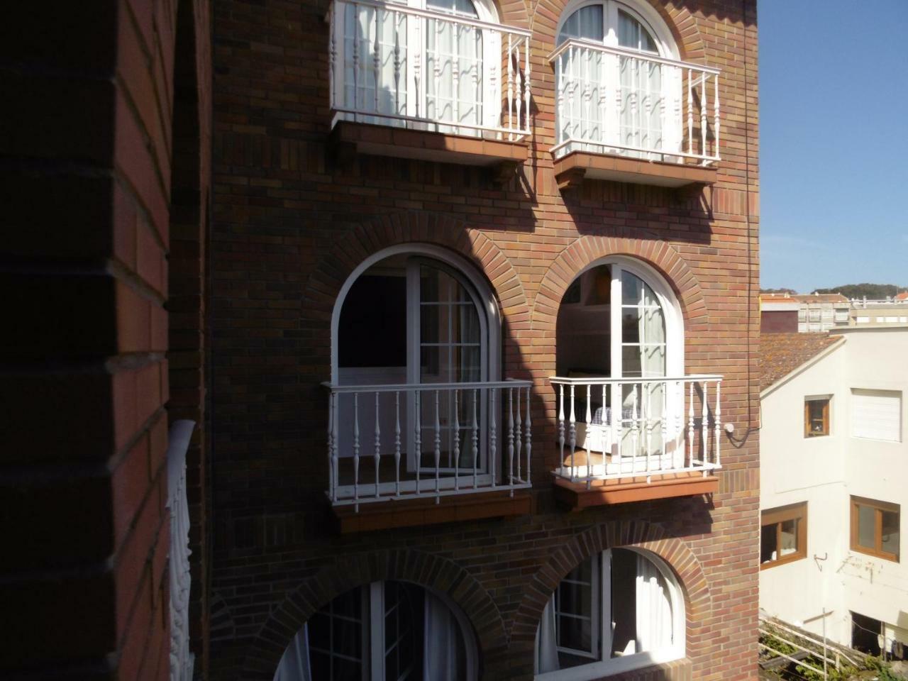 Apartamentos Turisticos Casa Soto 바이오나 외부 사진