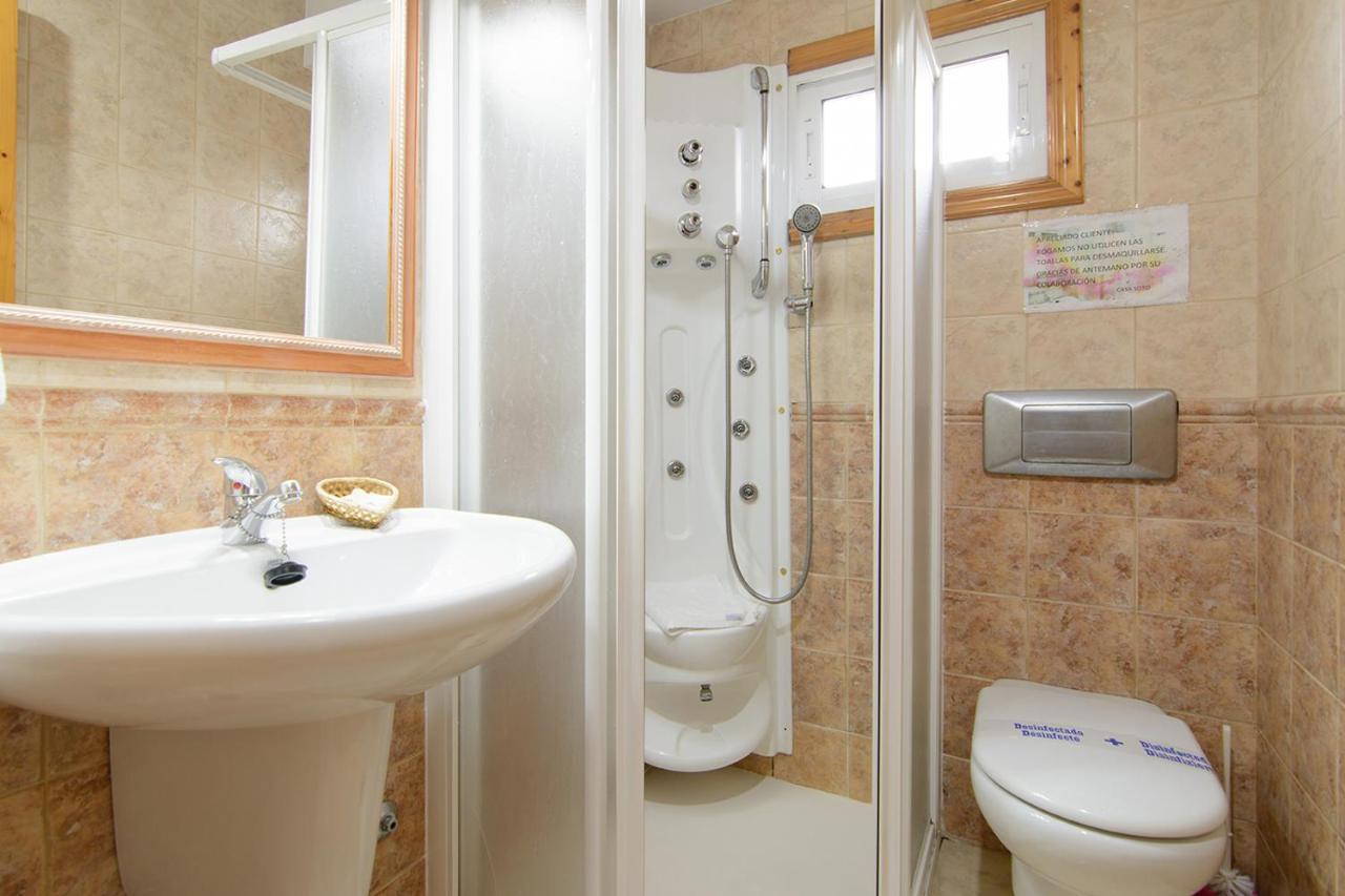 Apartamentos Turisticos Casa Soto 바이오나 외부 사진