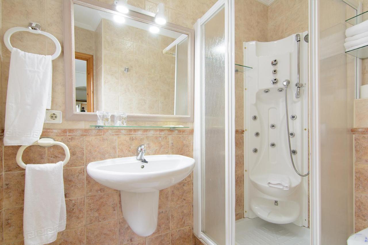 Apartamentos Turisticos Casa Soto 바이오나 외부 사진